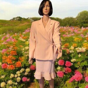 Kasper size 16P orange  2 piece suit.